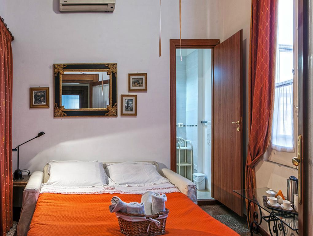 Rosy'S Hotel Napoli Ngoại thất bức ảnh